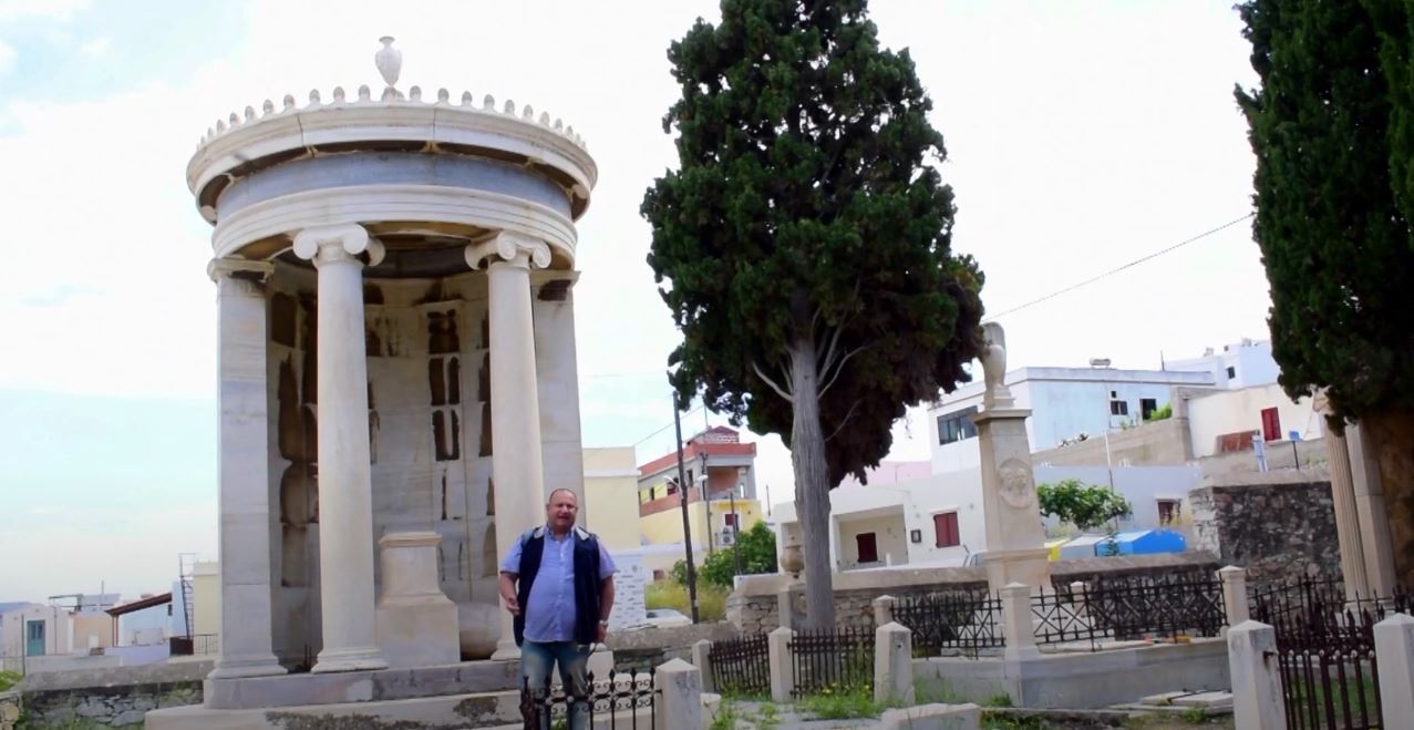 The Syros Project :  Mausoleum of Syros by Panagiotis Kouloumpis!