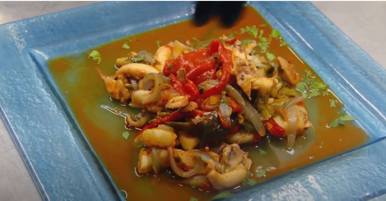 The Halkidiki Project : Μαγειρεύοντας σπετσοφάι θαλασσινών στη Χαλκιδική !