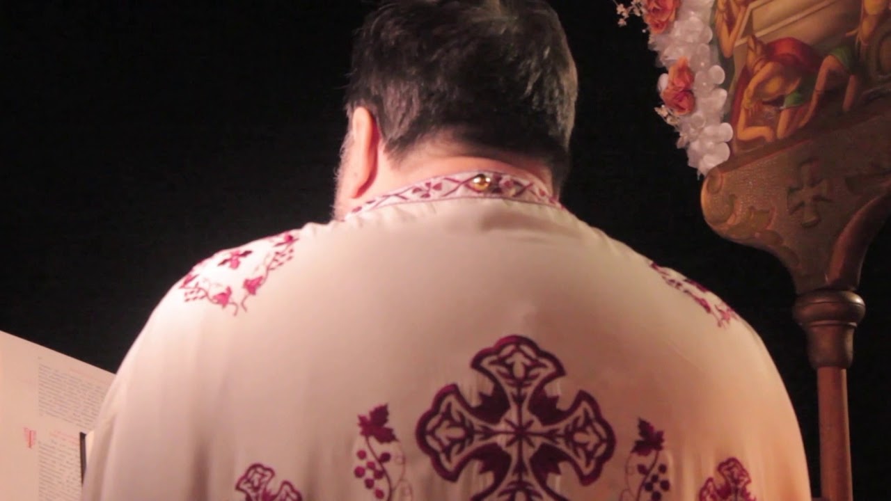 Action In Greece #The Syros Project #The famous Holy Saturday of Syros embarrasses!