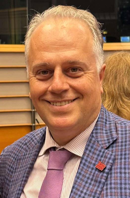 ΚΩΝΣΤΑΝΤΙΝΟΣ ΜΑΡΓΑΡΙΤΗΣ : ΔΗΜΟΣΙΟΓΡΑΦΟΣ – ΣΥΓΓΡΑΦΕΑΣ – ΕΜΠΕΙΡΟΓΝΩΜΩΝ ΤΗΣ ΕΥΡΩΠΑΙΚΗΣ ΕΝΩΣΗΣ – ΥΠΕΥΘΥΝΟΣ ΤΥΠΟΥ ΚΑΙ ΡΕΠΟΡΤΑΖ ΓΙΑ ΤΟ ΑΝΘΟΛΟΓΙΟ ΤΗΣ ΕΛΛΗΝΙΚΗΣ ΓΑΣΤΡΟΝΟΜΙΑΣ